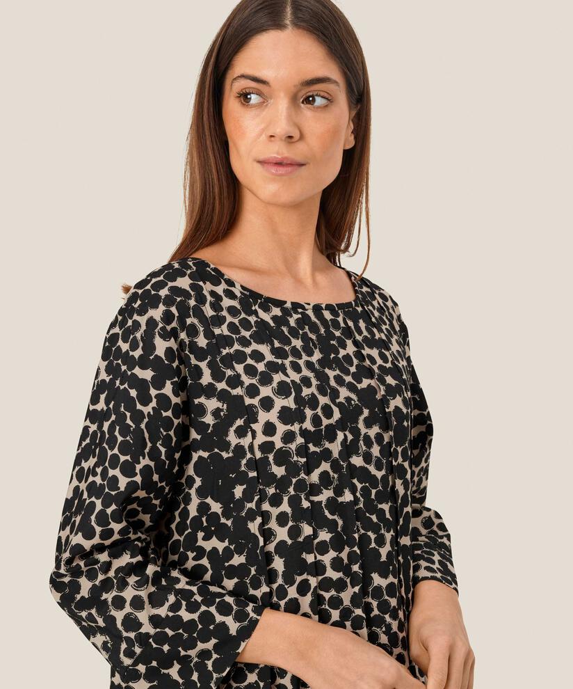 Nukkel Dress, Fog